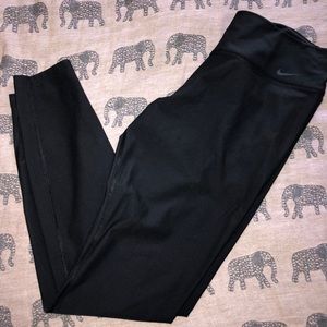 Women’s Nike Hyperwarm Dri Fit Leggings